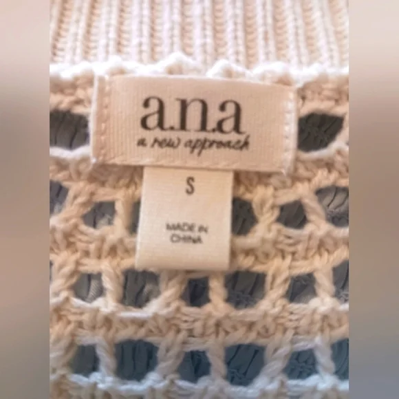 Mesh Crochet Loose Knit Cream Button Cardigan - Picture 3 of 10